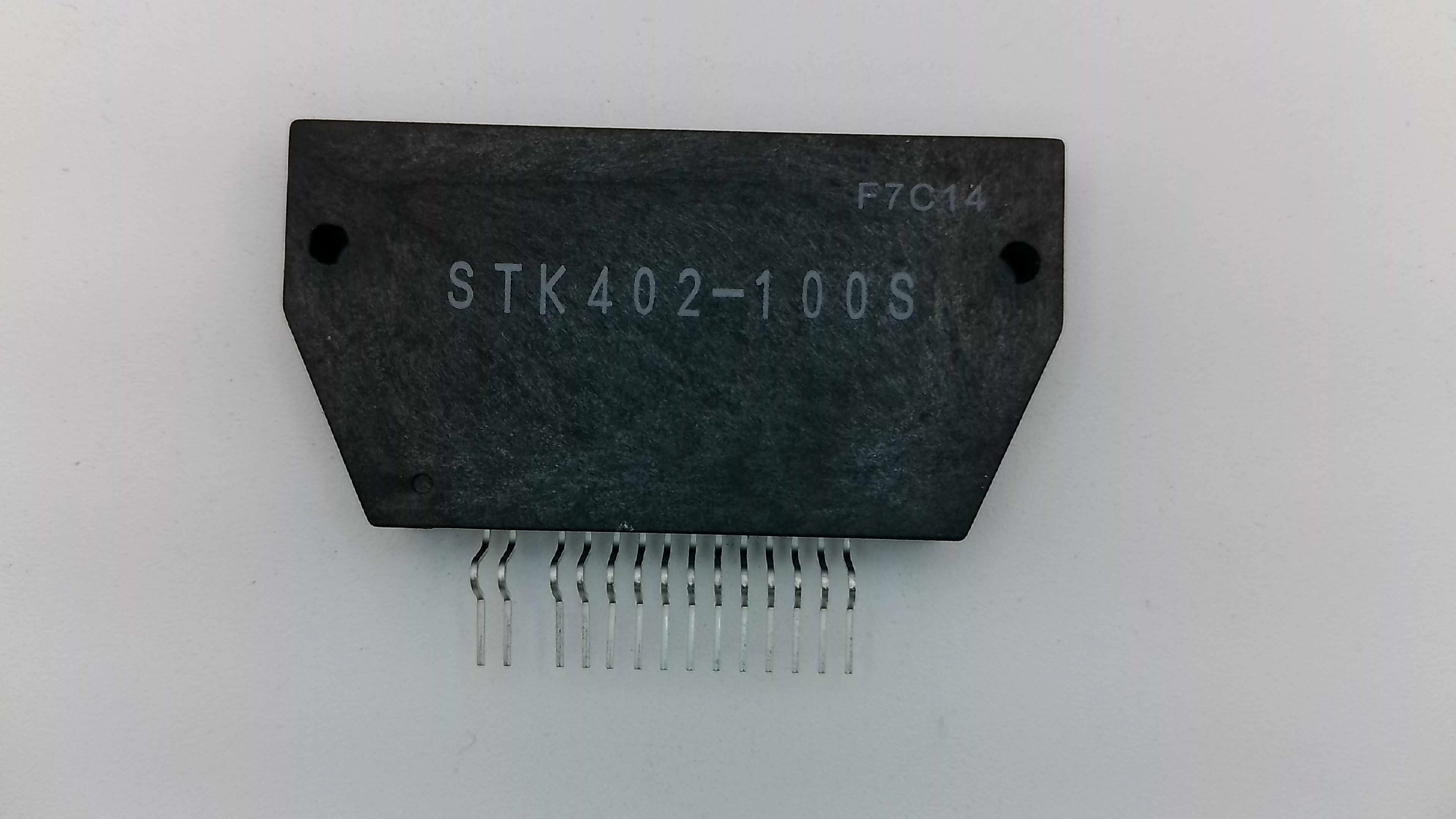 STK402-100S Thick-Film Hybrid IC - 2-Channel Class-AB Audio Power Amplifier
