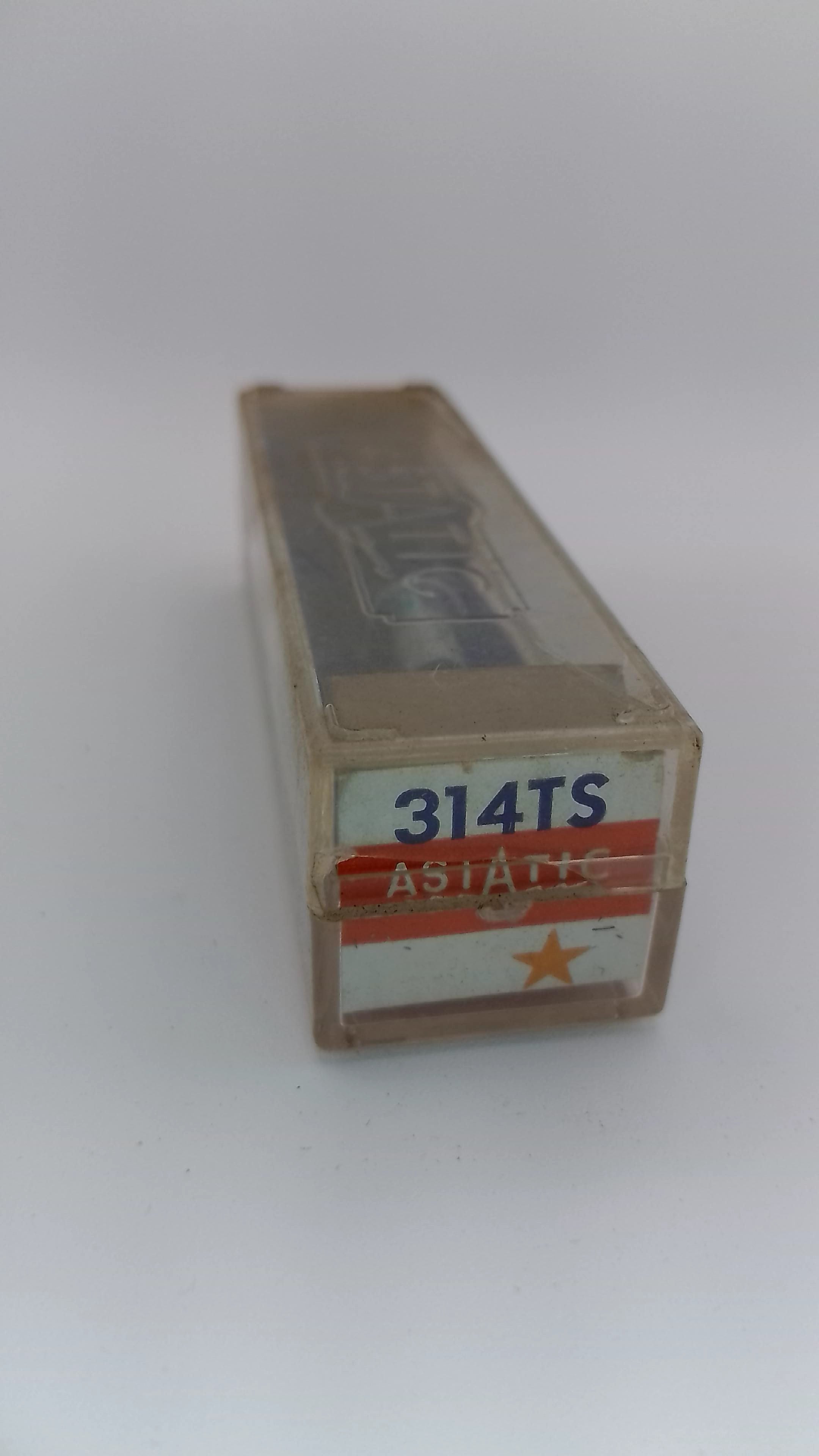 Astatic 314-TS Ceramic Phono Cartridge with Turnover Stylus