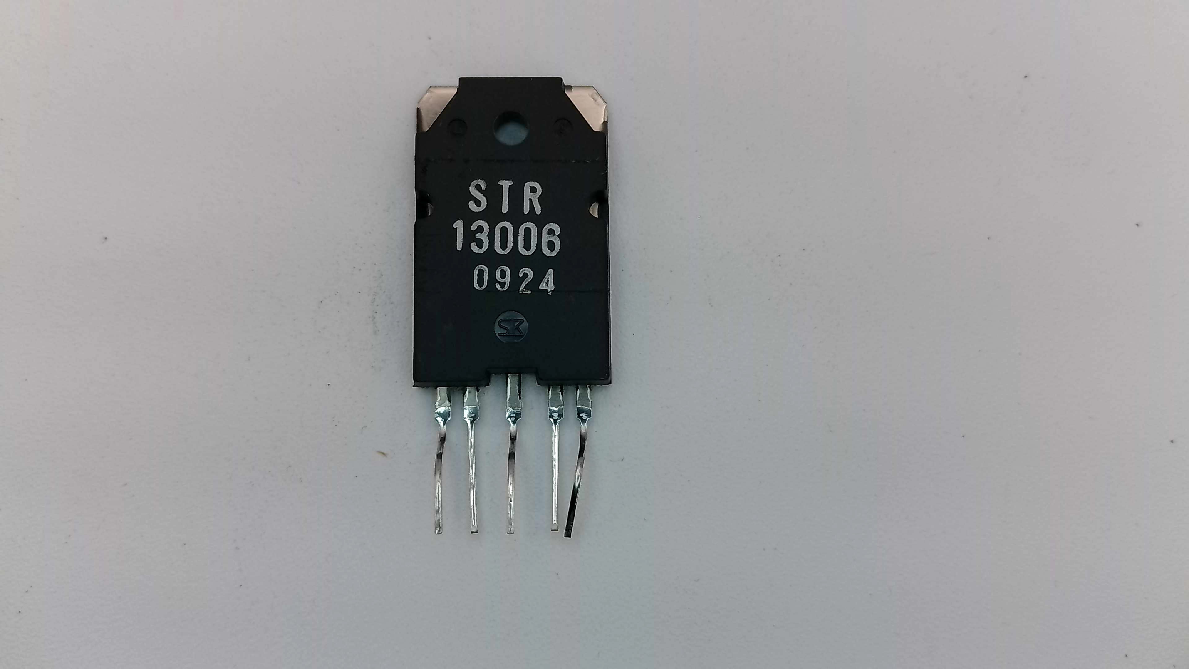 STR-13006 Sanken Hybrid Voltage Regulator IC