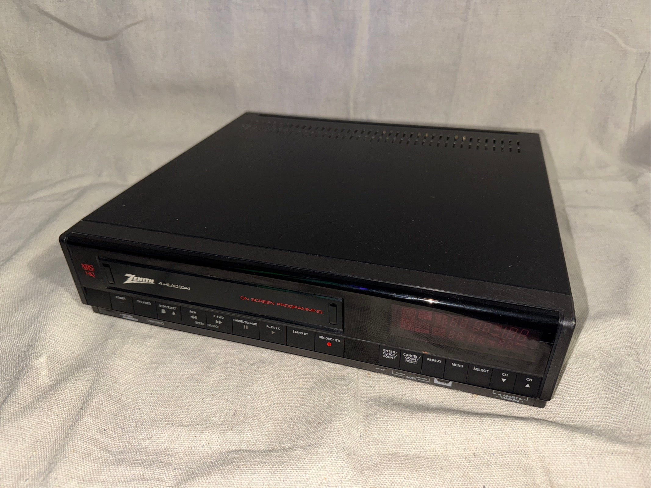 Serviced Zenith VRF250 - High-quality serviced unit, fully operational and ready for use.