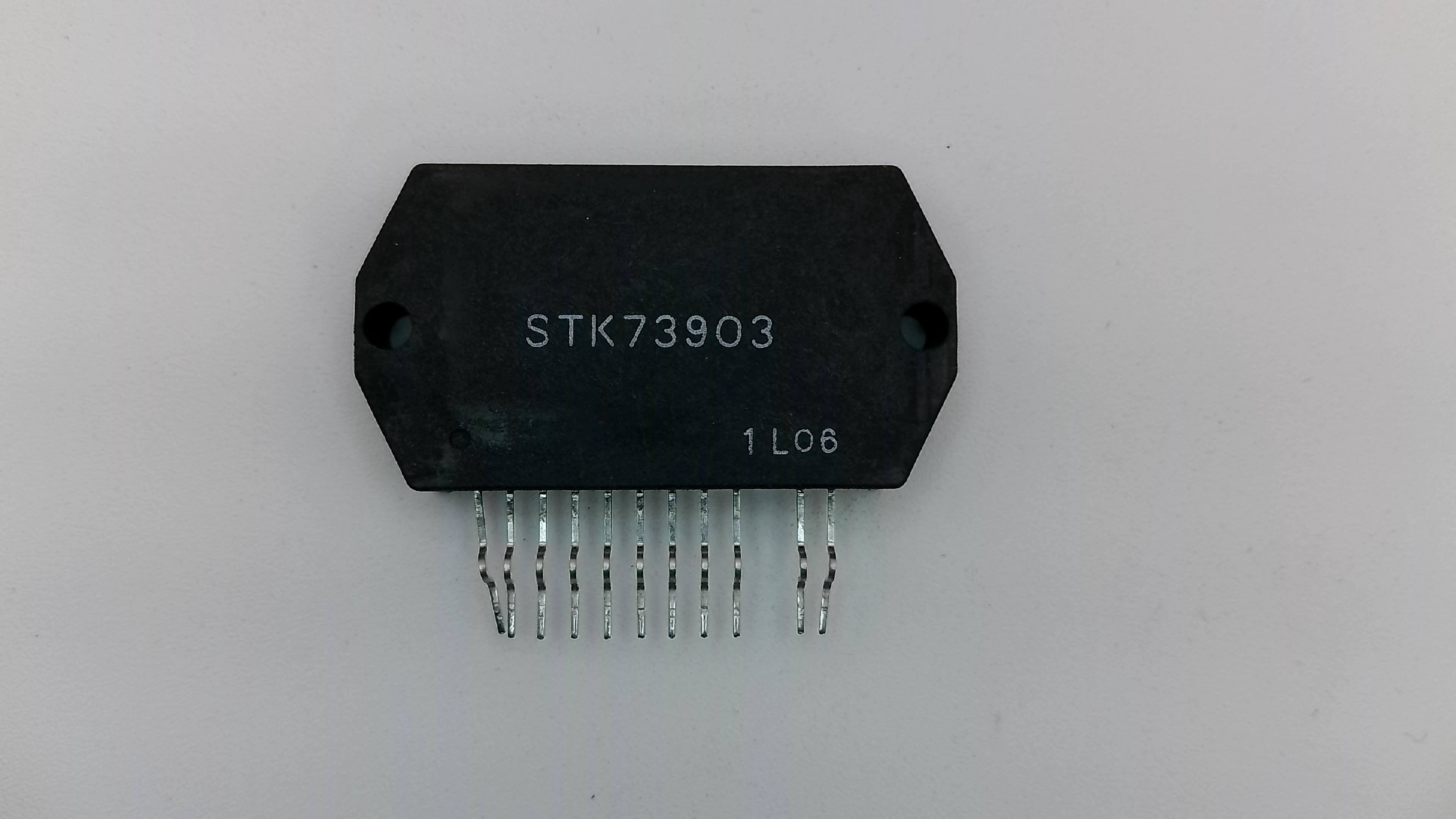 Sanyo STK73903 Thick Film Hybrid IC - Self-Excitation Switching Regulator 180W