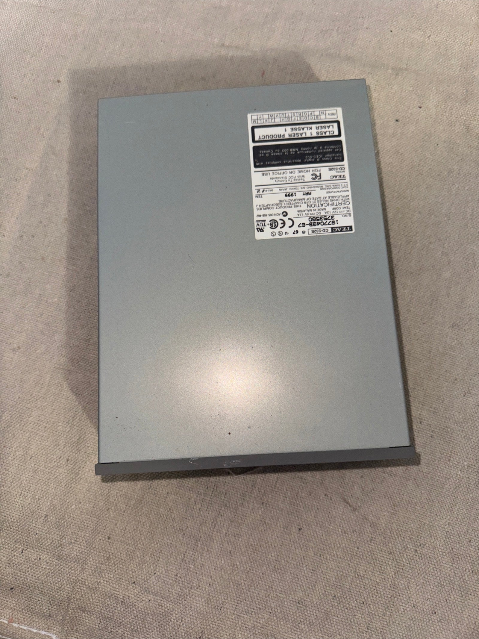Teac CD-532E-B Computer CD Reader