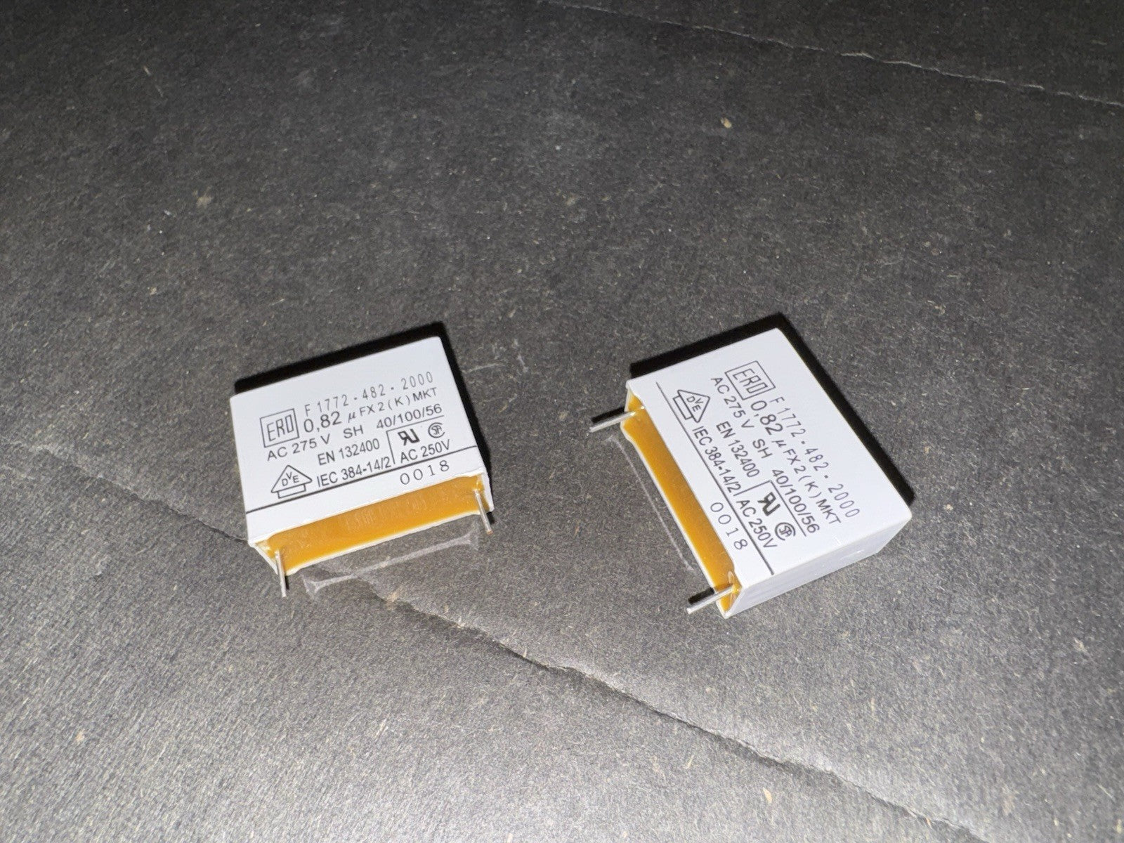 10 QTY Vishay Roederstein F1772-482-2000 | 0.82µF 275VAC X2 Film Capacitor