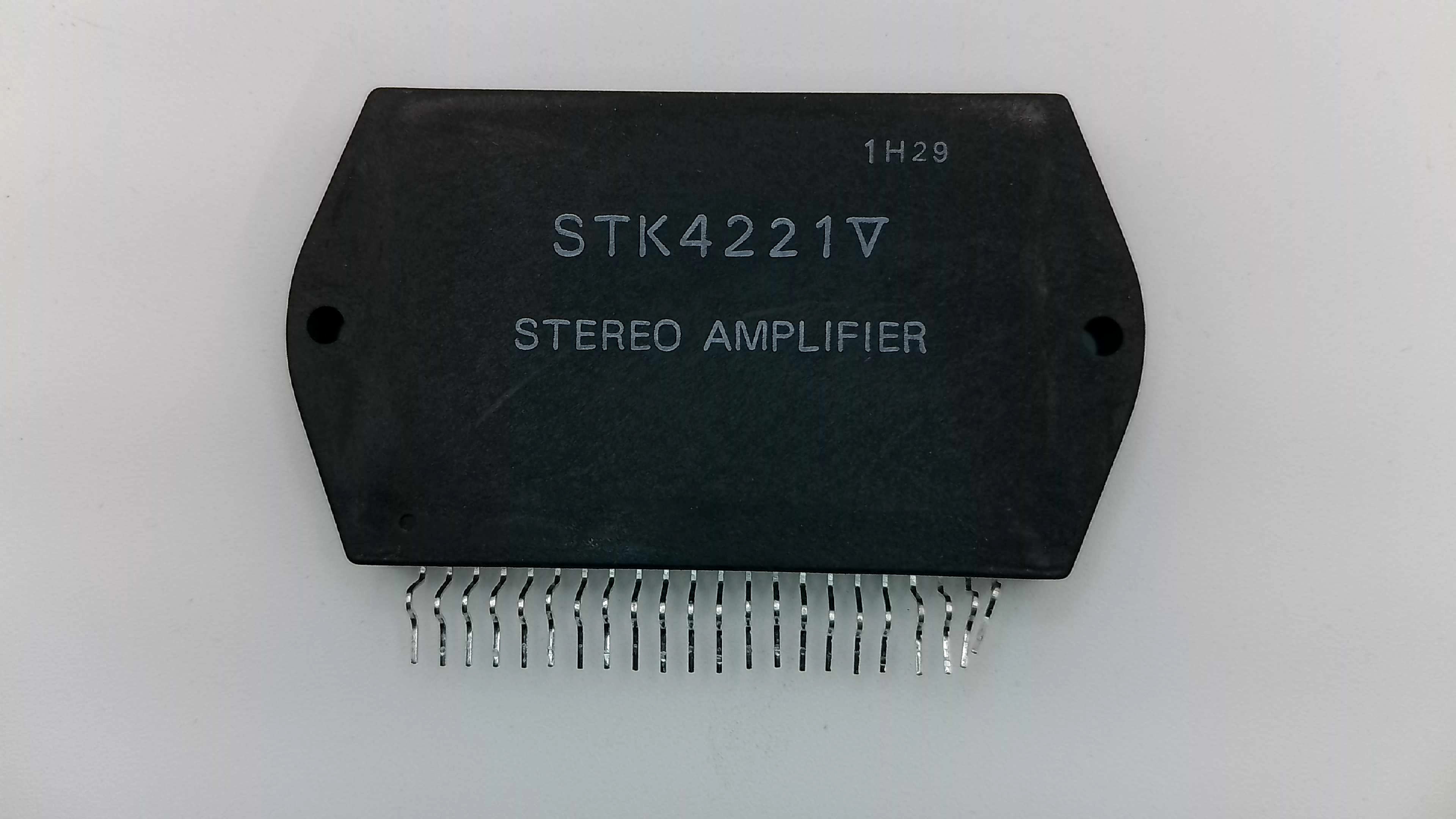 STK4221V Sanyo AF Power Amplifier