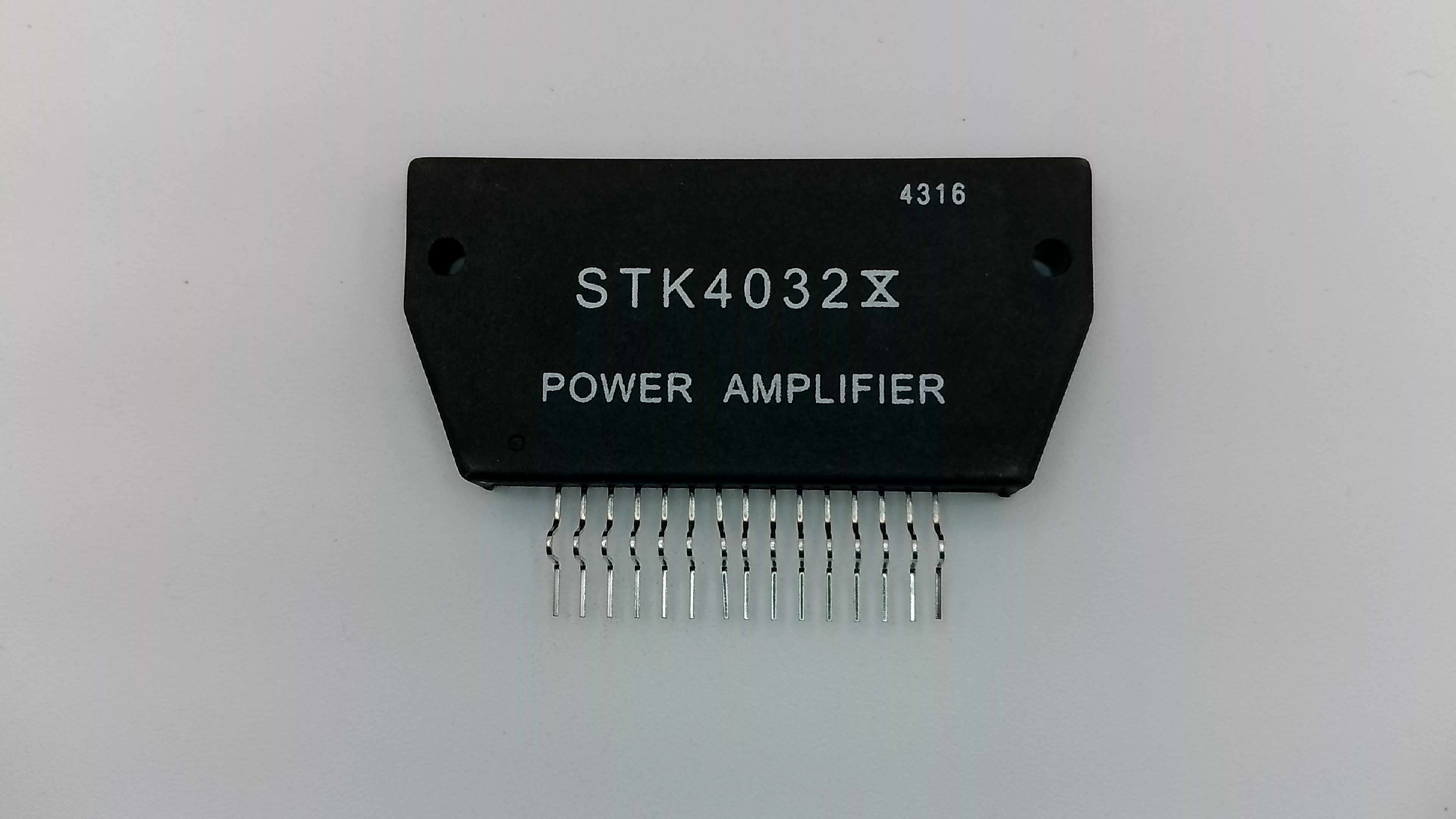 STK4032X Sanyo AF Power Amplifier