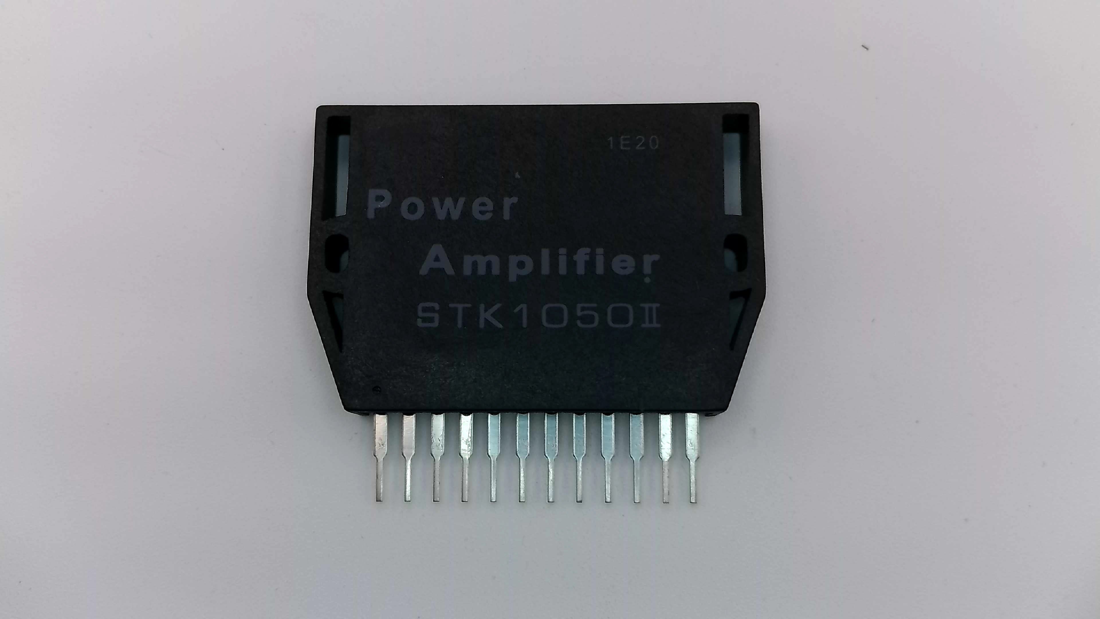 Sanyo STK1050II 1-Channel Audio Power Amplifier Hybrid IC - 50W Output