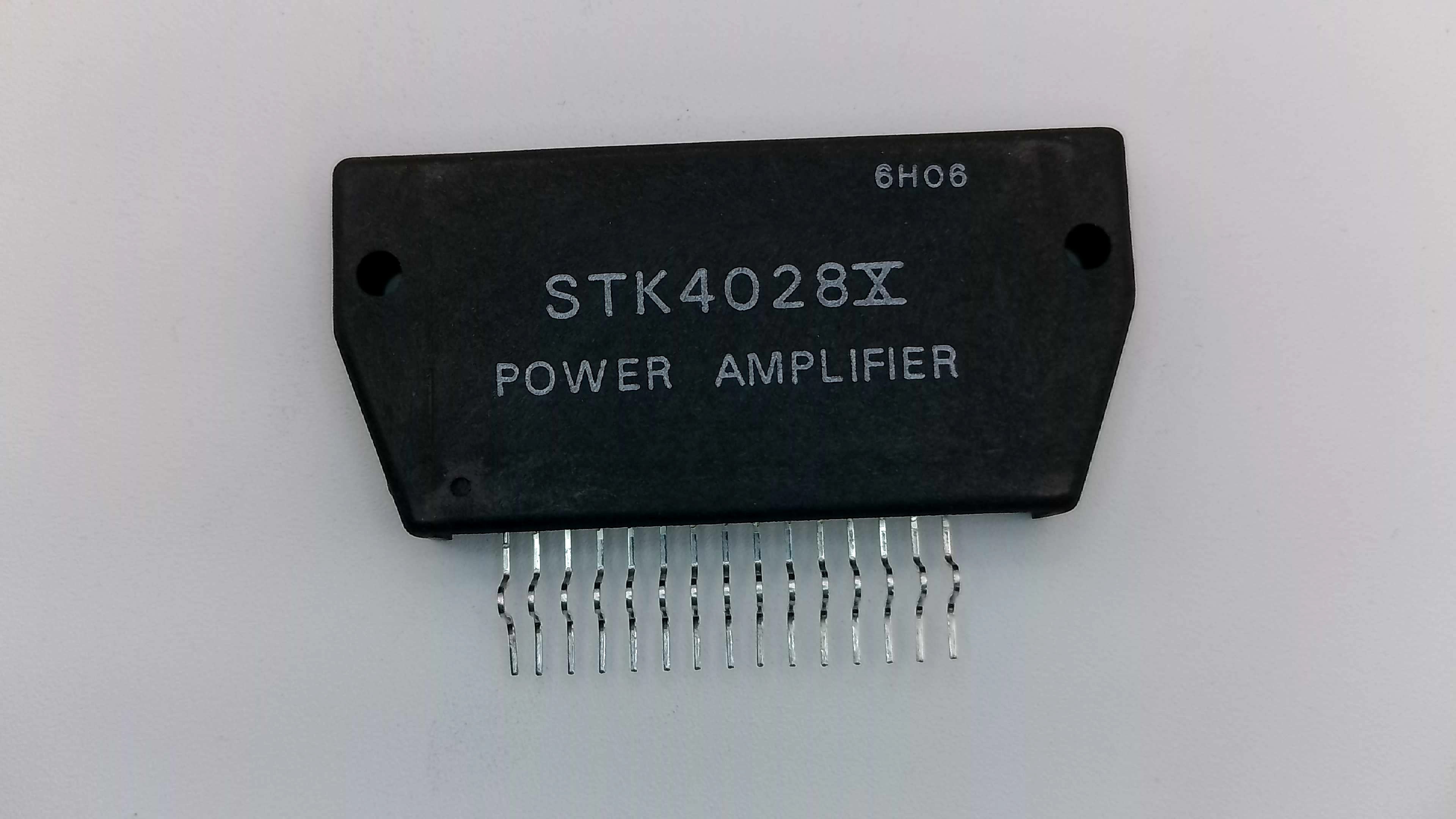 STK4028X Sanyo AF Power Amplifier