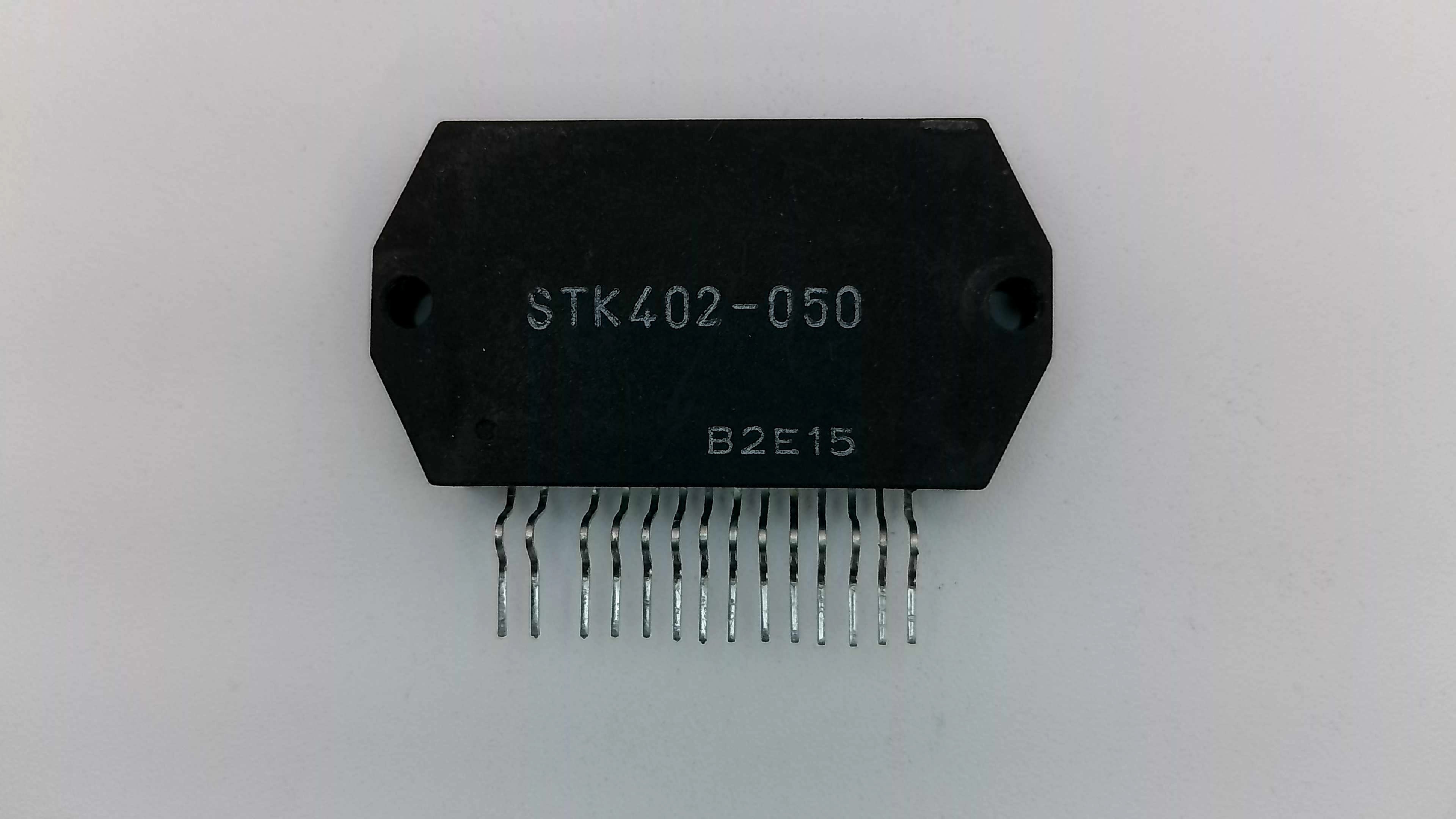 STK402-050 Thick-Film Hybrid IC - 2-Channel Class-AB Audio Power Amplifier