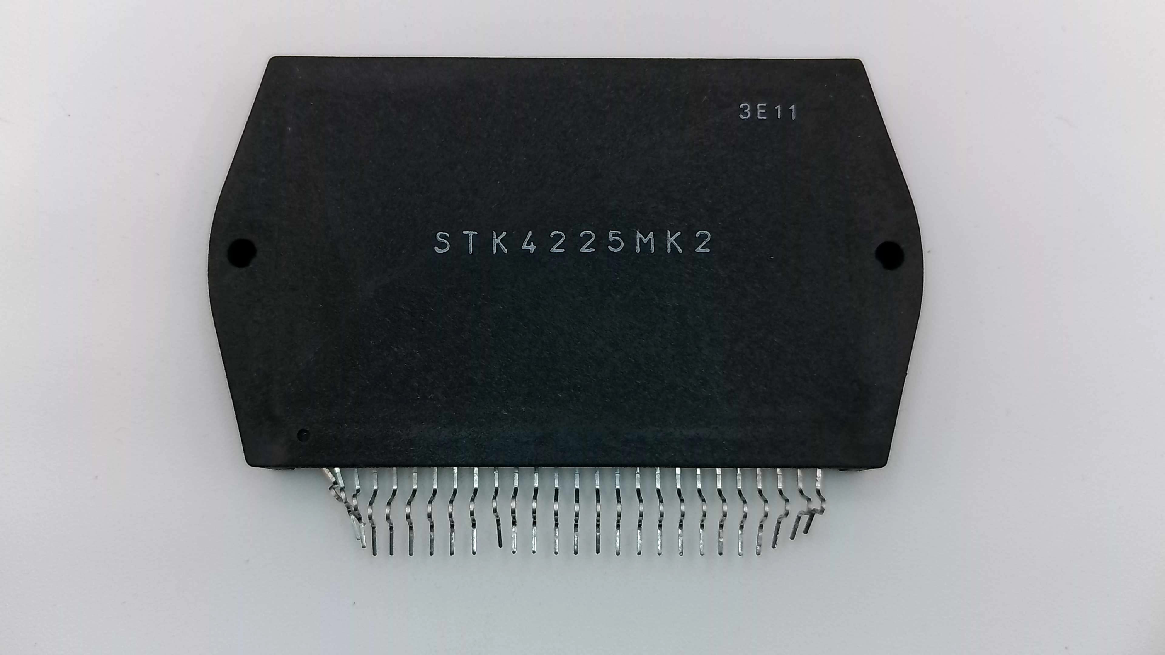 Sanyo STK4225MK2 2-Channel Stereo Audio Power Amplifier - 100W+100W