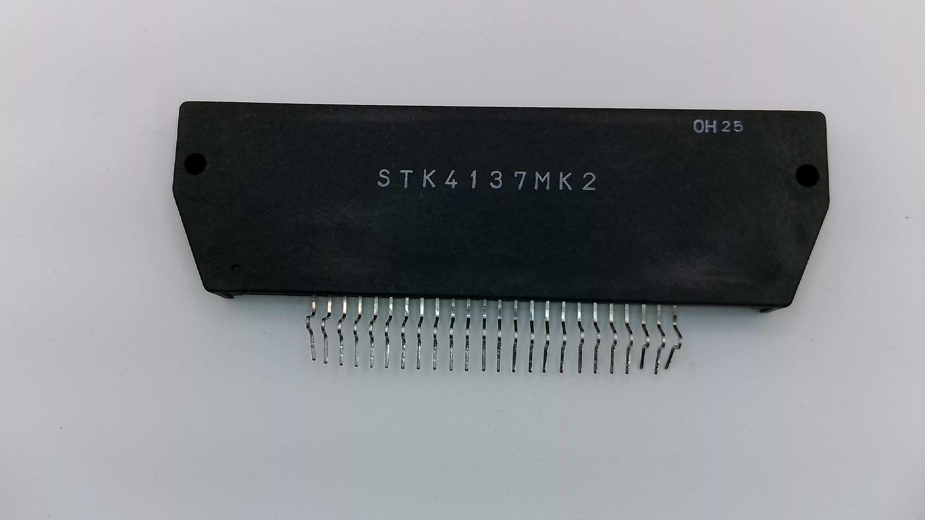 Sanyo STK4137MK2 2-Channel Stereo Audio Power Amplifier - 20W+20W