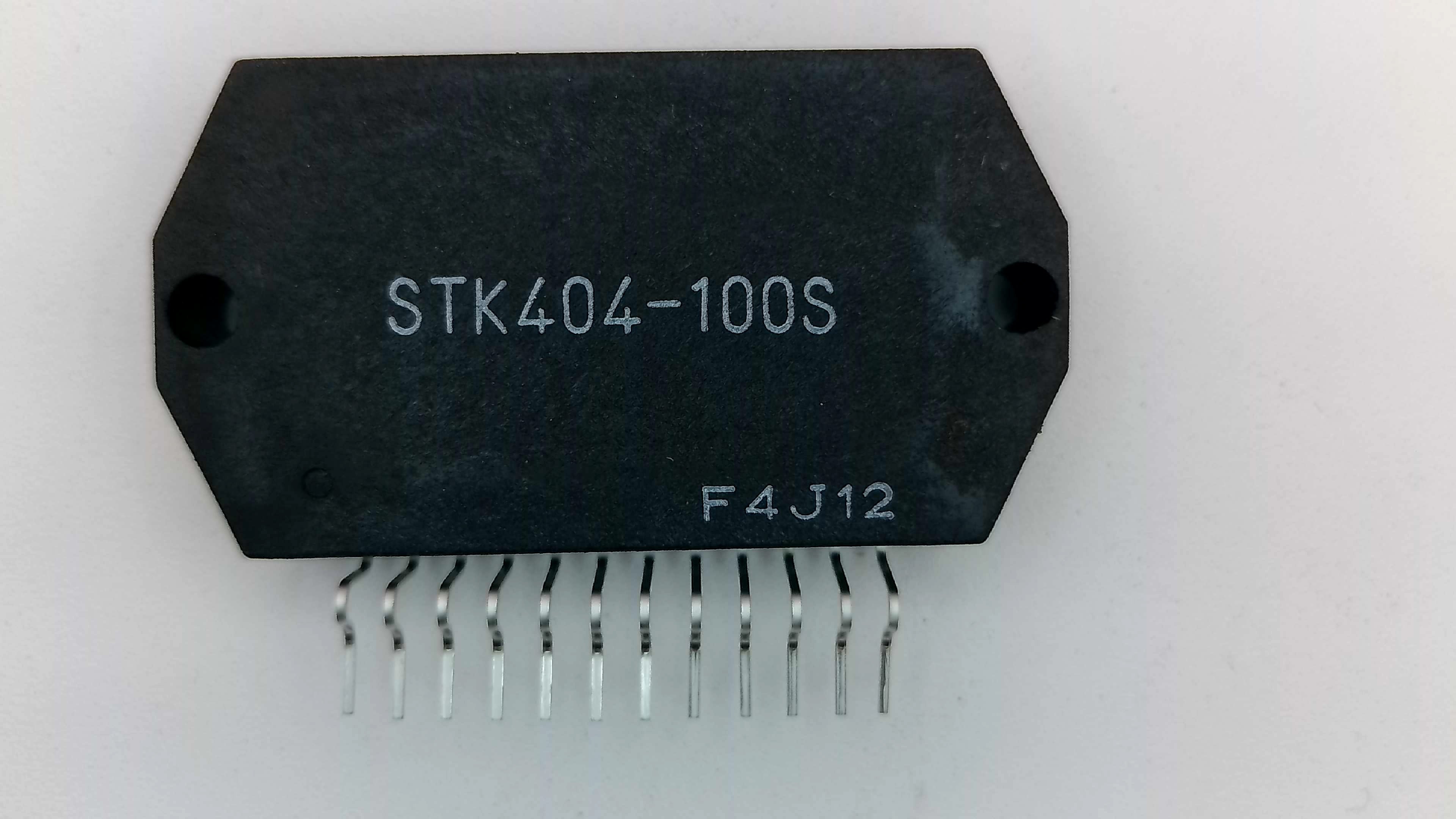 STK404-100S Thick-Film Hybrid IC - 1-Channel Mono Audio Power Amplifier