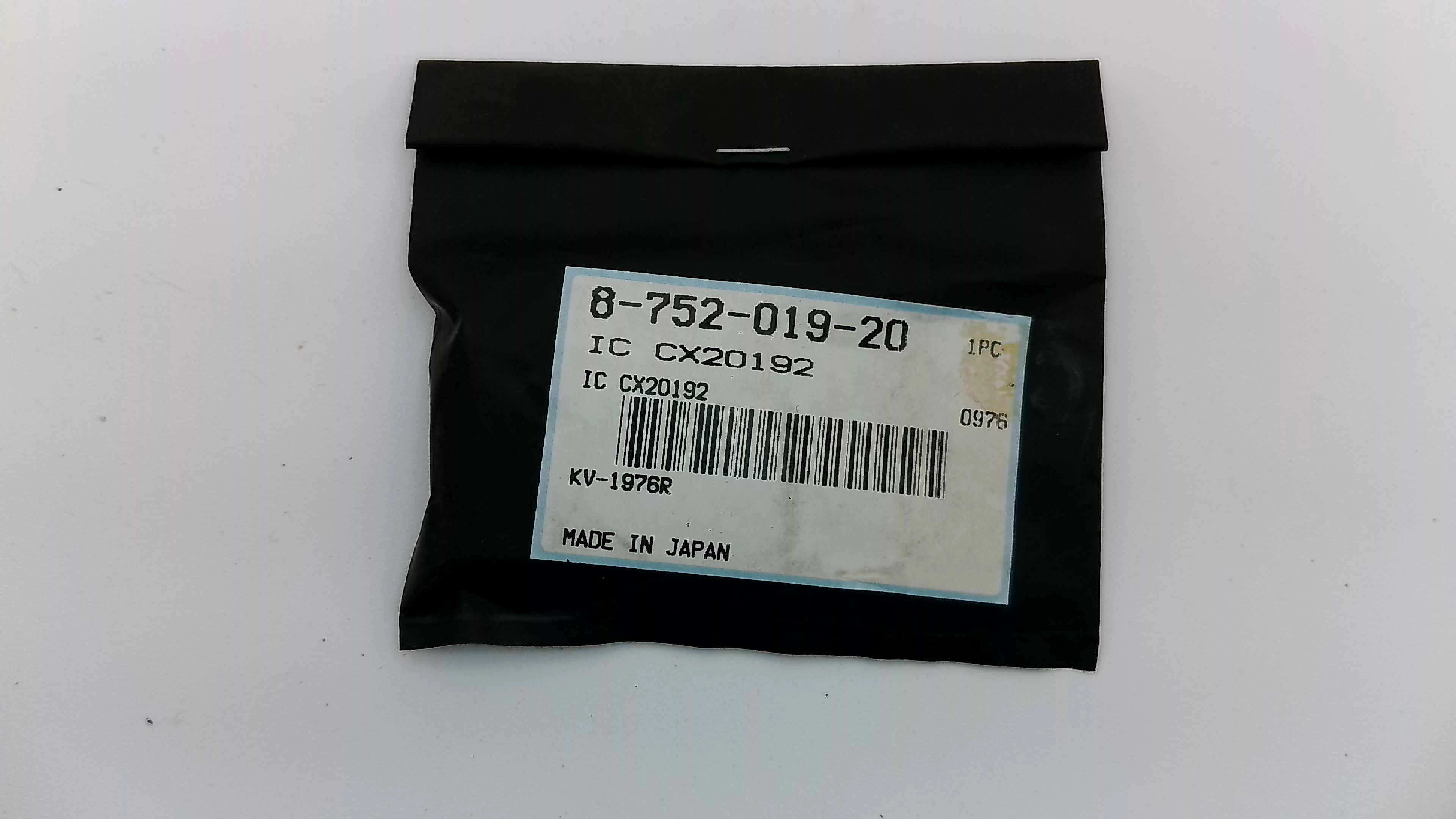 Sony CX20192 Video Jungle IC - Part #8-752-019-20 - 28-Pin DIP