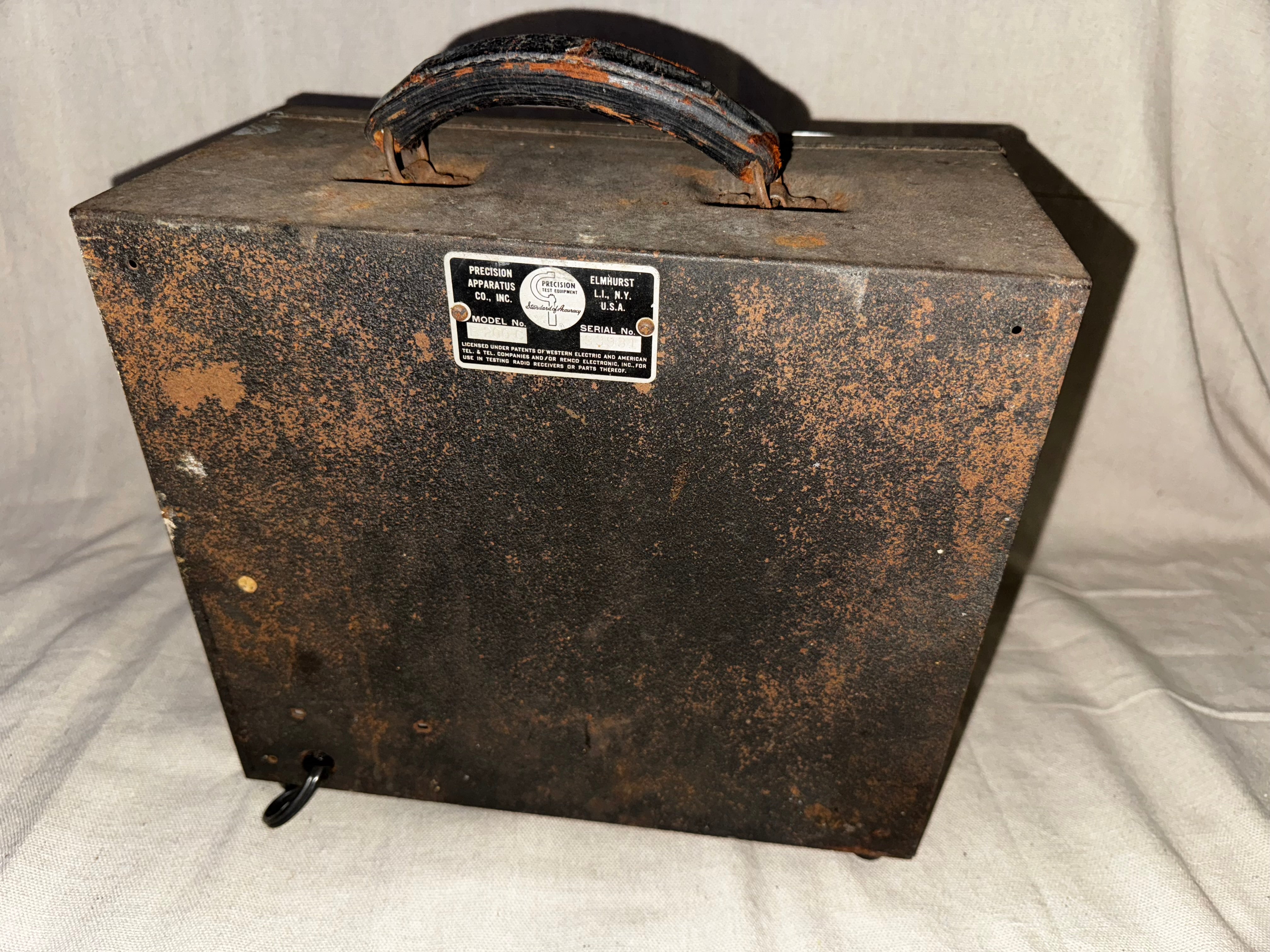 Precision Signal Generator Series E-200-C Precision Apparatus Co. USA rear view with visible label and handle.