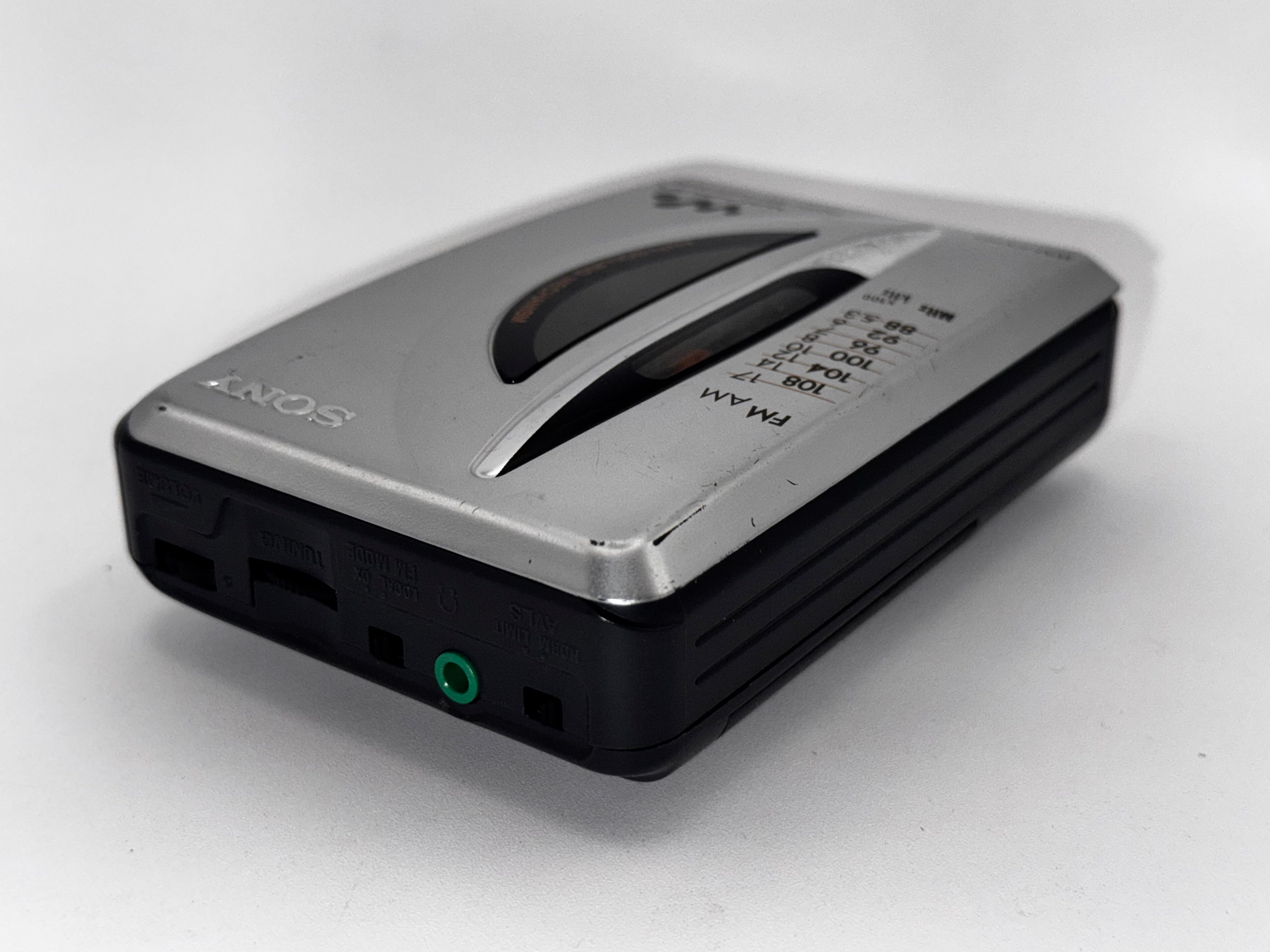Serviced Sony Walkman WM-FX195 Portable Cassette Player AM FM Radio