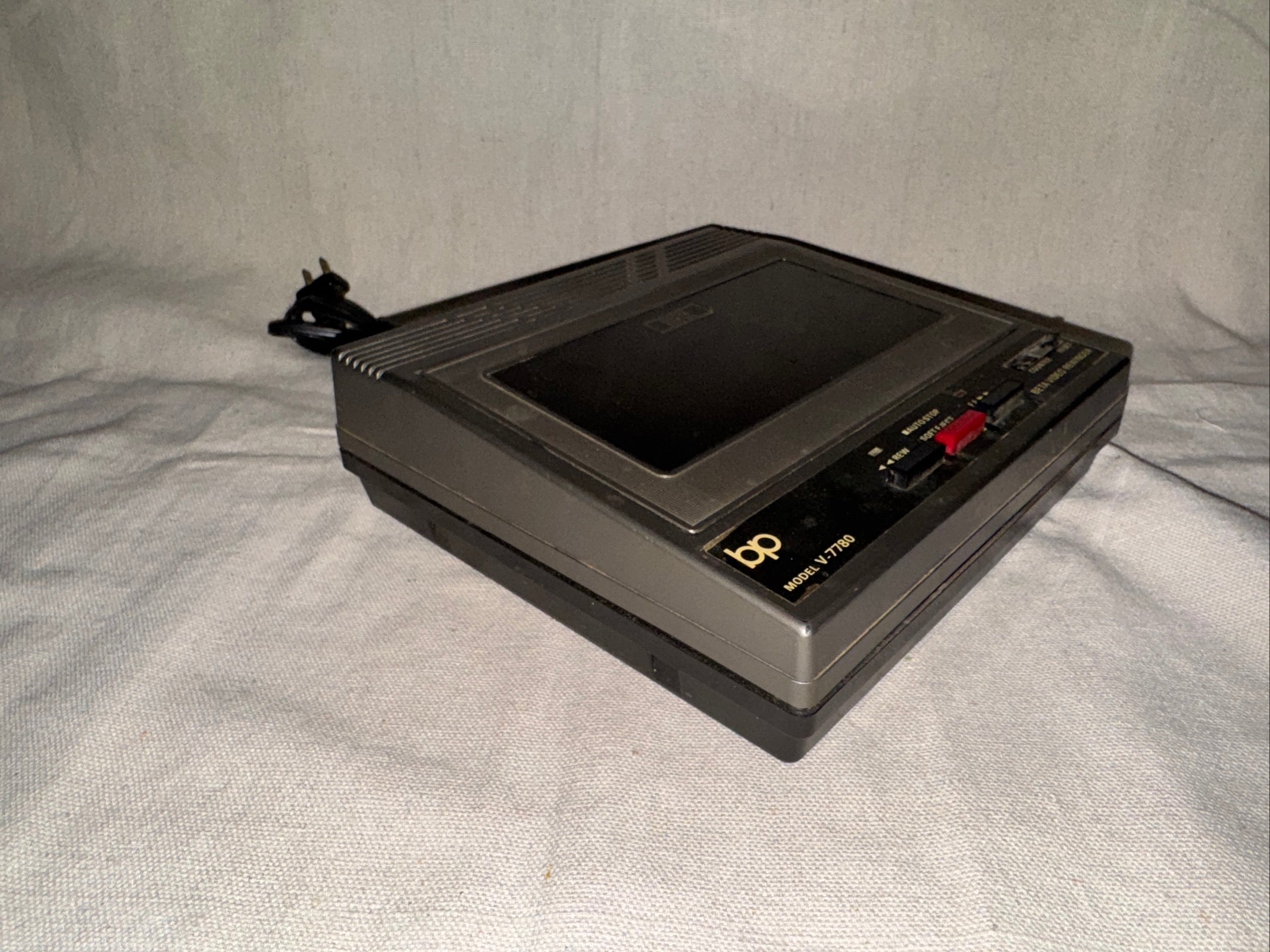 BP Beta VHS Rewinder Fast-forward Dual Machine V-7780 on a neutral background, in excellent working condition.