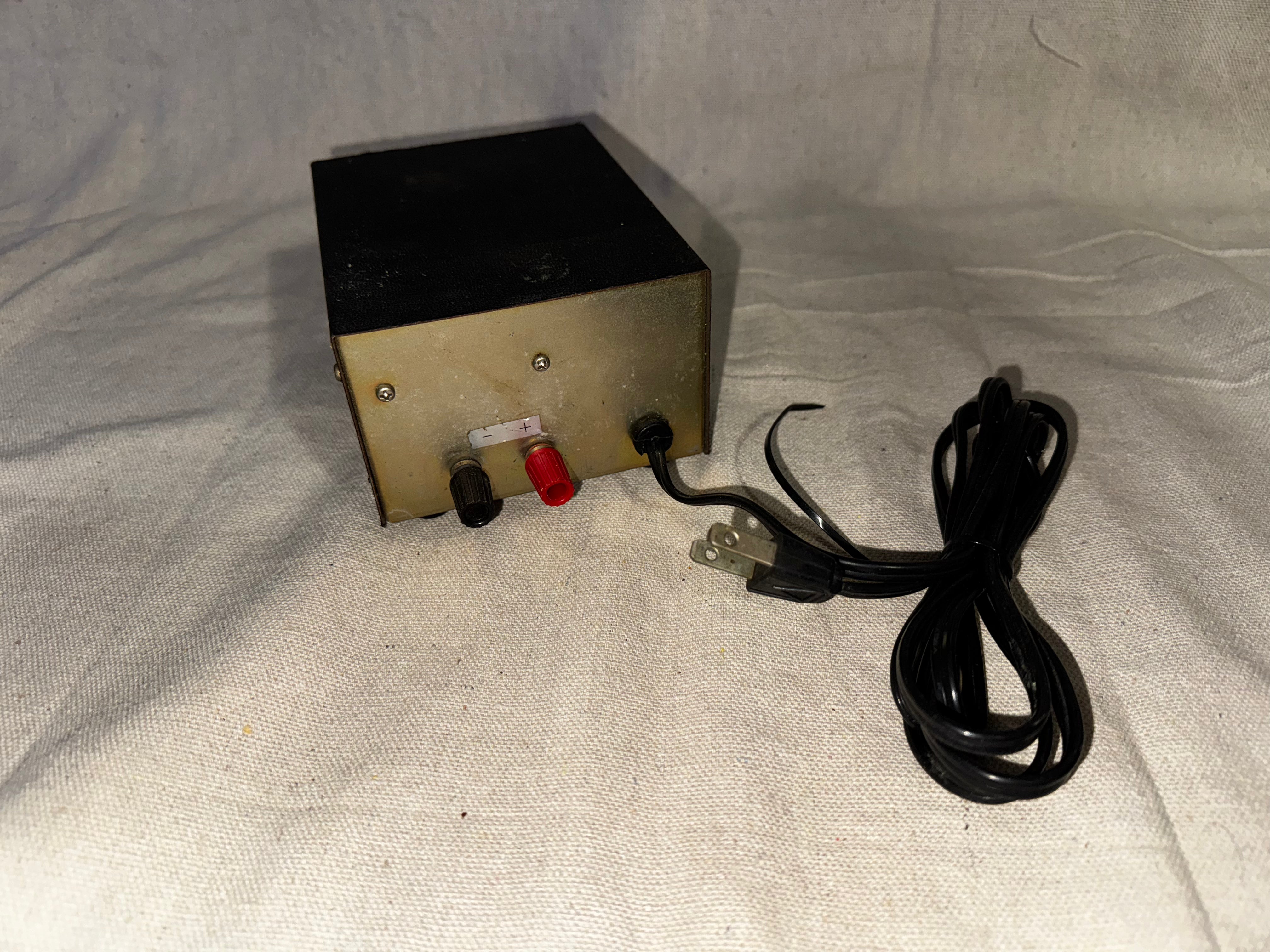 Audiovox PS-4 12VDC 4A Power Supply