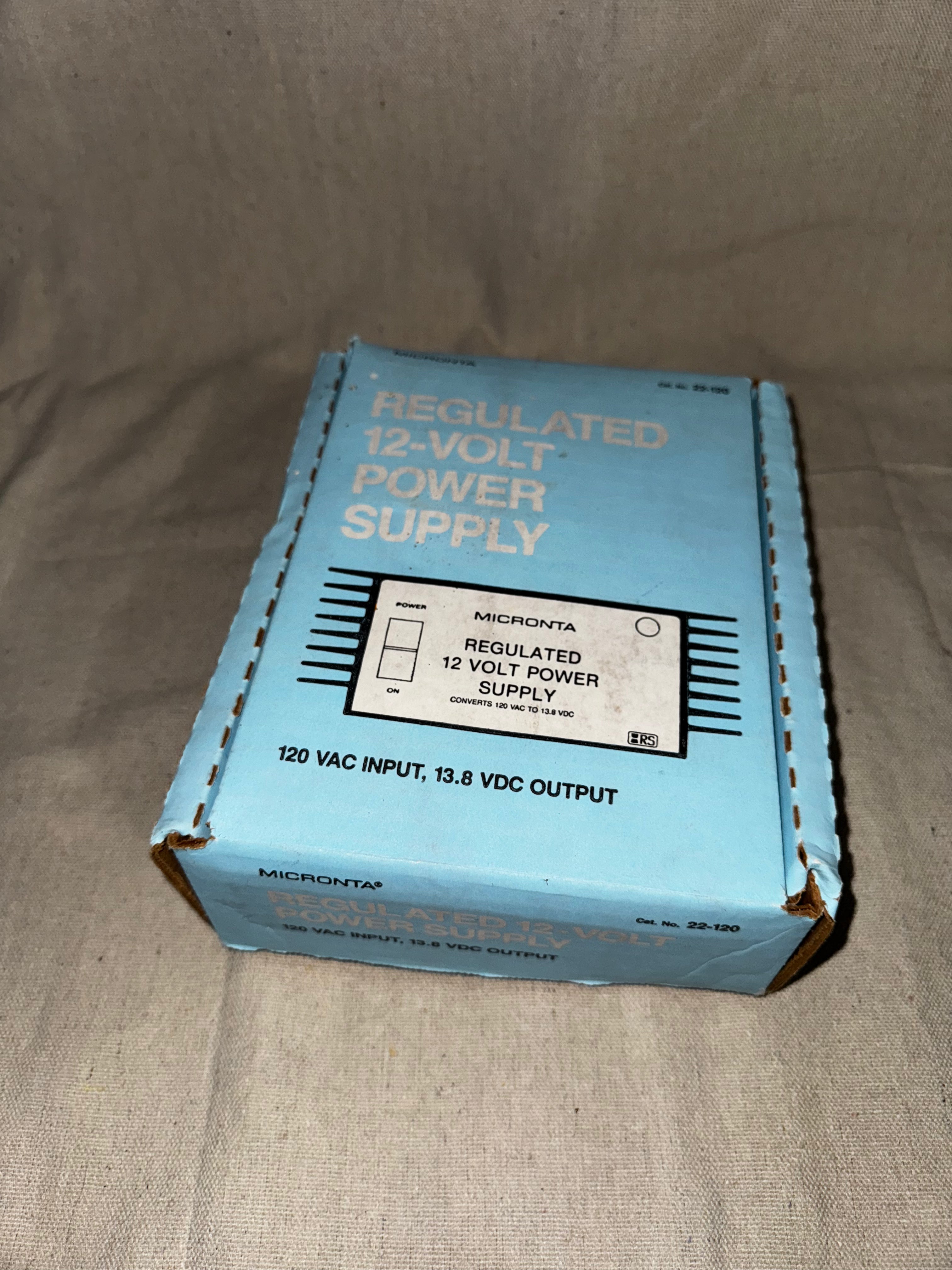 RADIO SHACK 22-120A Micronta Regulated 12 Volt Power Supply 13.8VDC-2.5A
