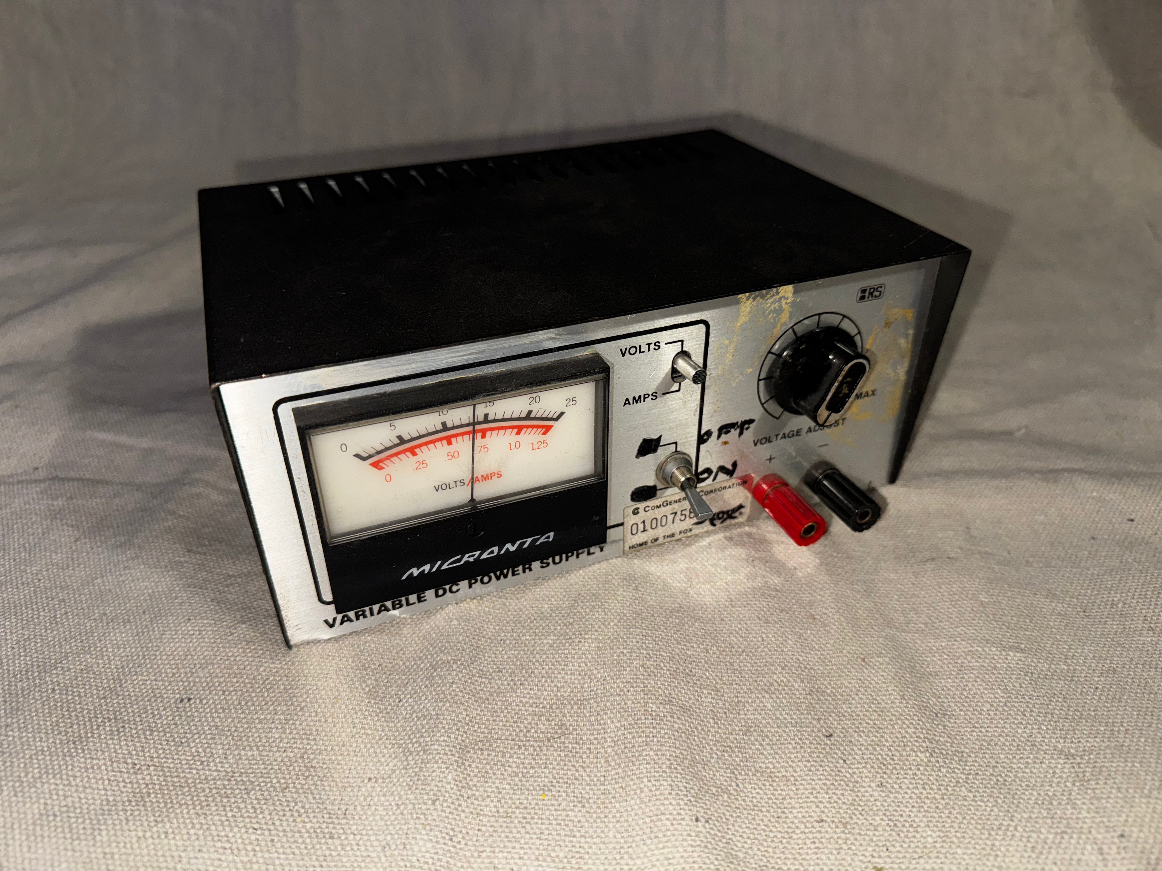 Micronta Radio Shack Variable DC Power Supply 0-24V 1A Cat. No. 22-123