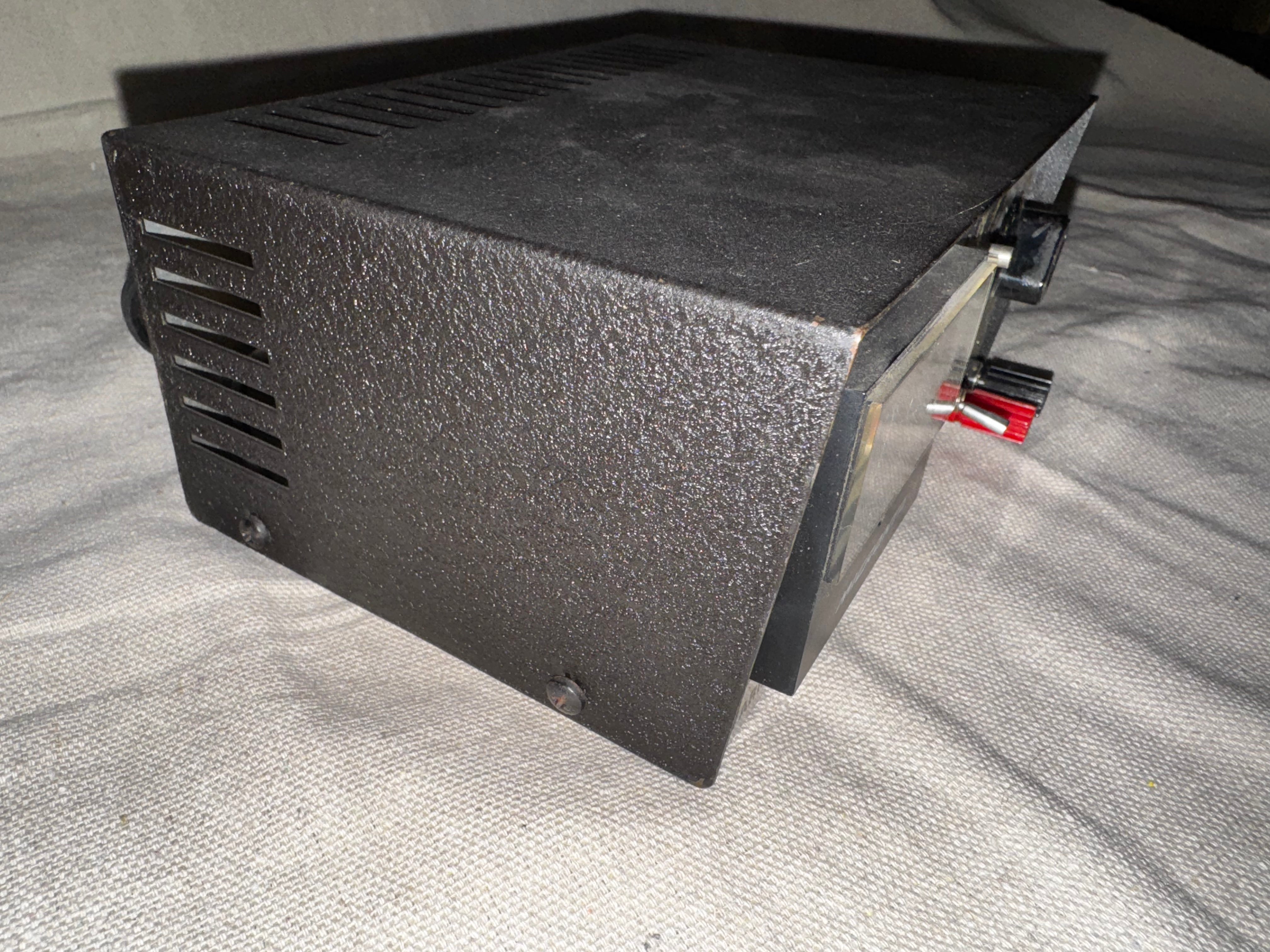 Micronta Radio Shack Variable DC Power Supply 0-24V 1A Cat. No. 22-123