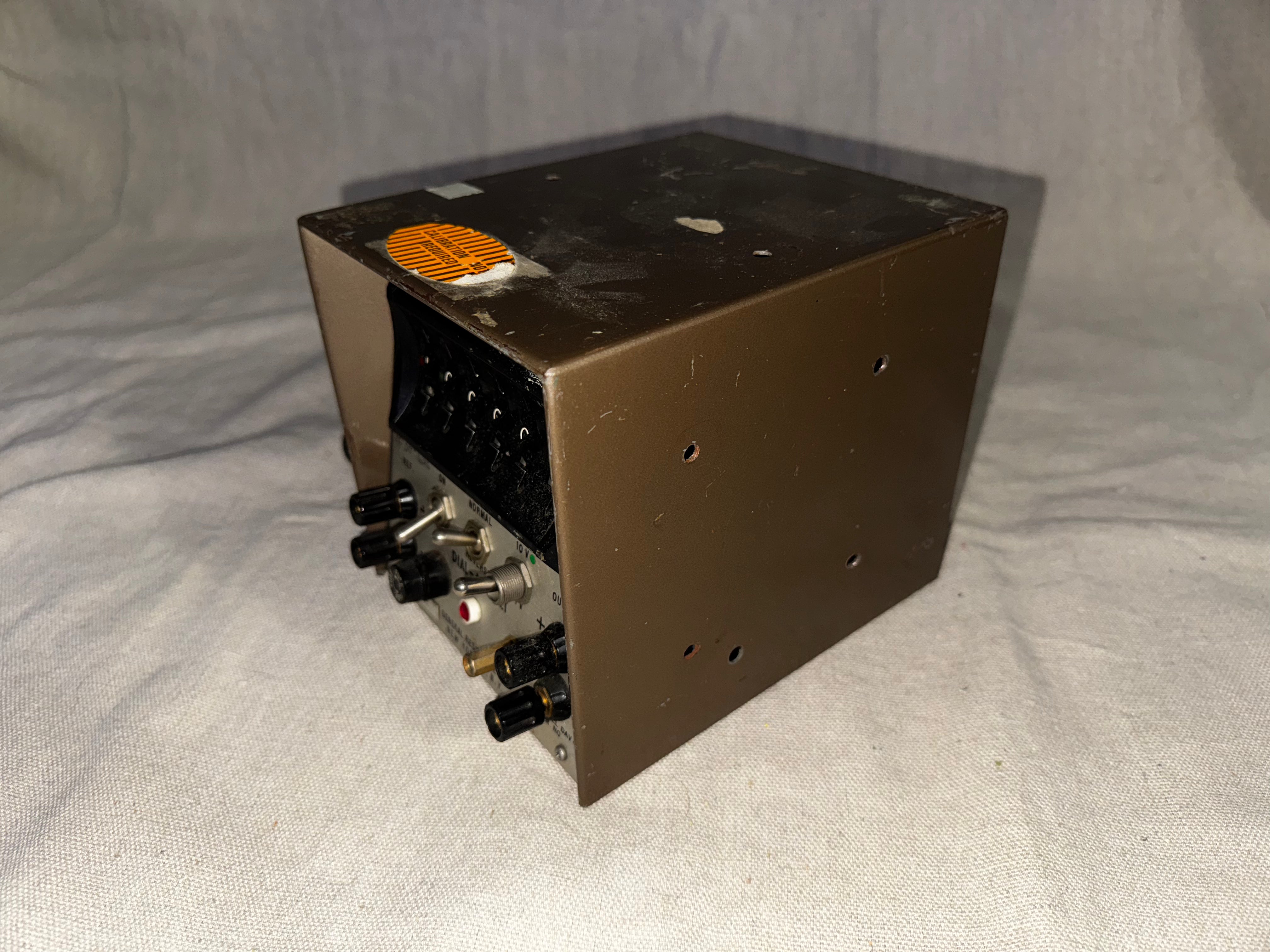 General Resistance Dial A Volt Model DAV 46 Presision Voltage Source