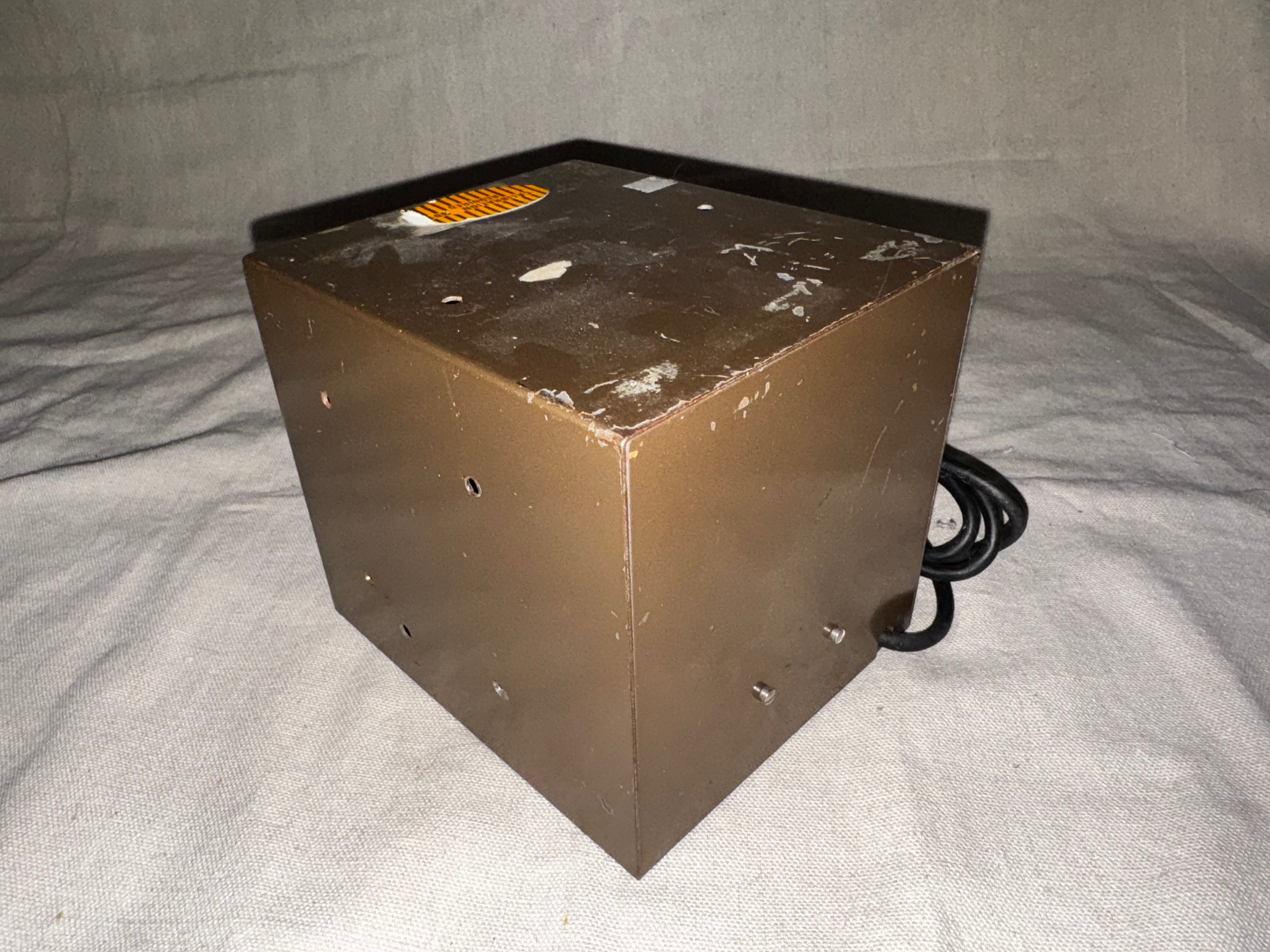 General Resistance Dial A Volt Model DAV 46 Presision Voltage Source