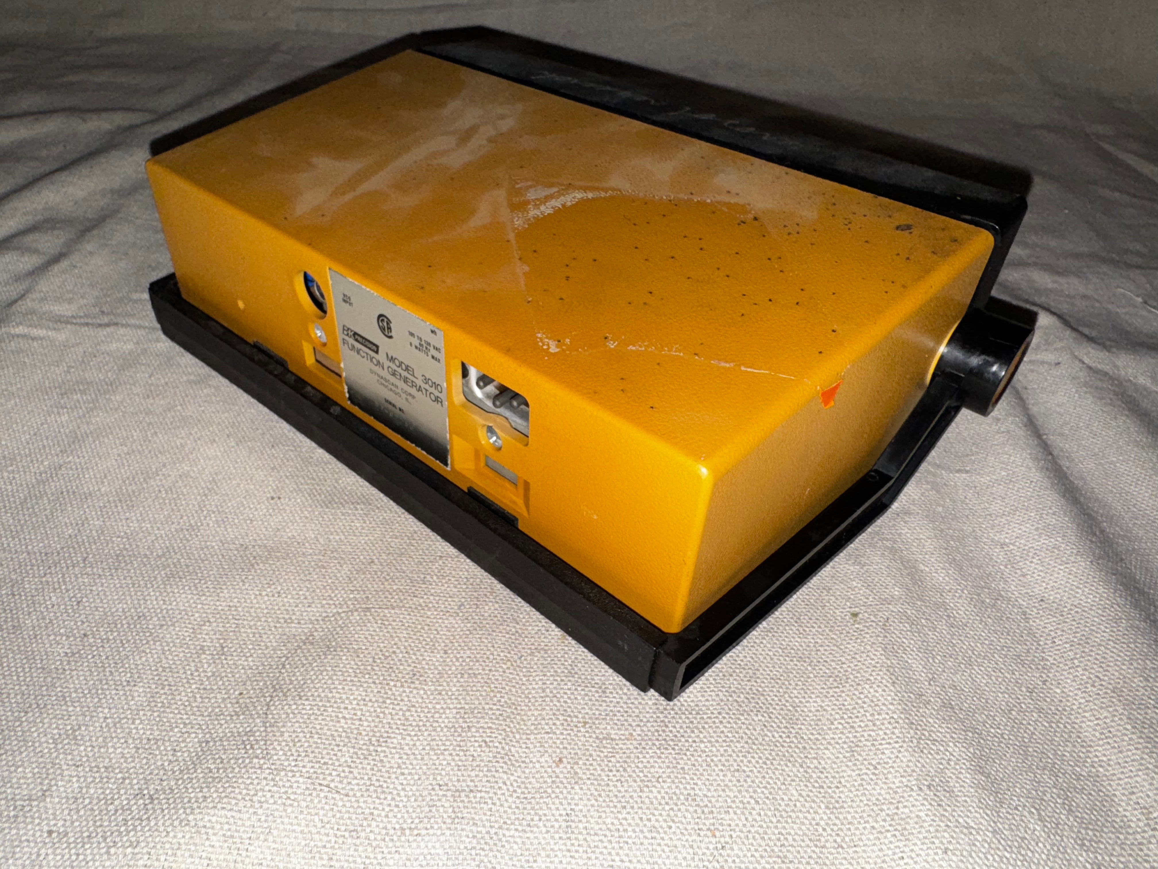B&K Precision 3010 Function Generator S8360