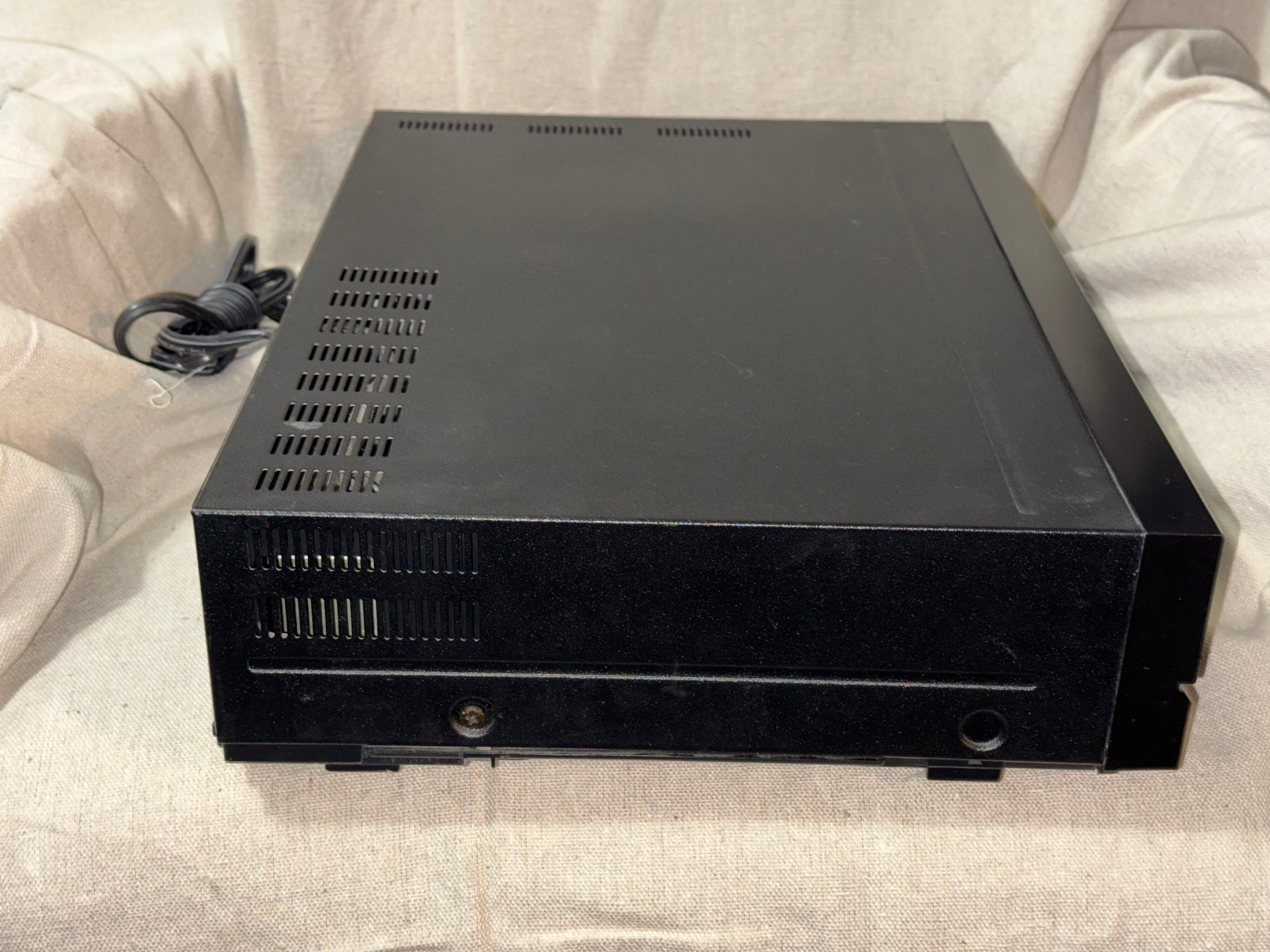 Serviced Teac MV-460 Video Cassette Recorder VHS Multichannel Stereo HQ Dolby