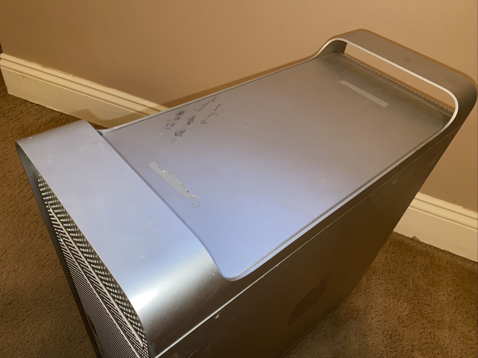 Apple Mac Pro A1186 EMC 2113 1,1 Empty Enclosure Computer