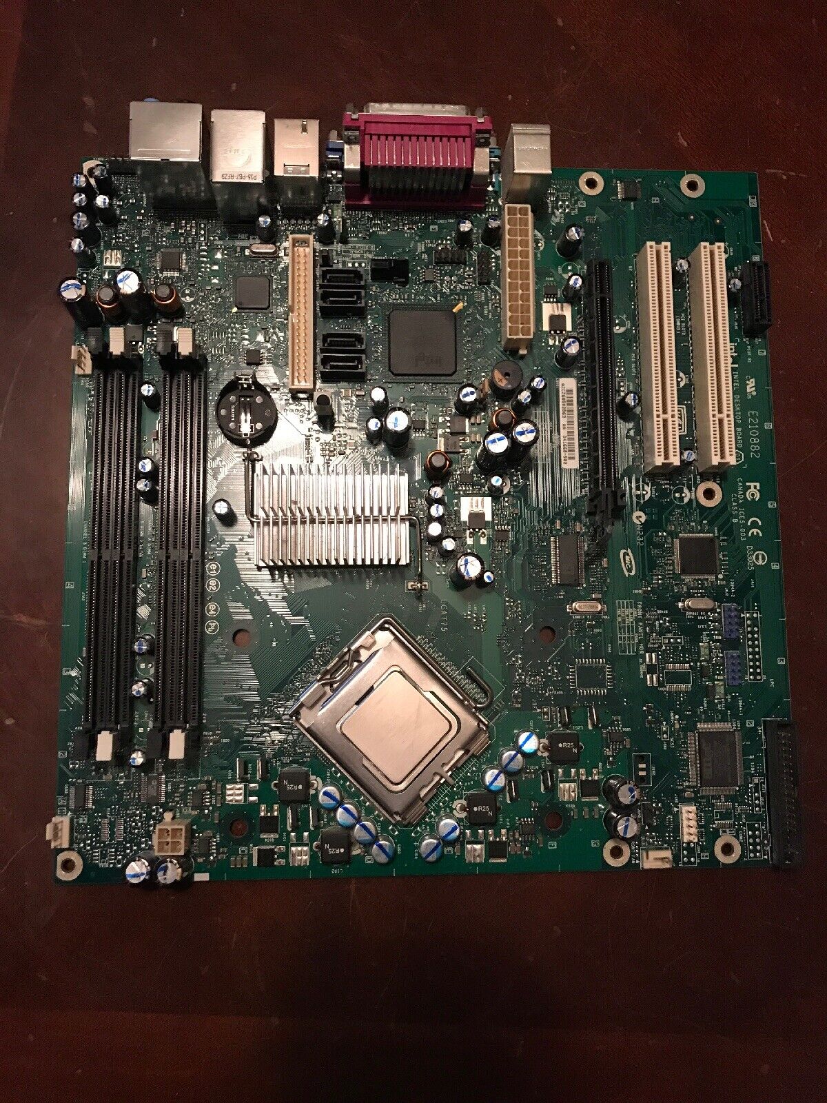 DESKTOP BOARD INTEL Canada Ices-003 CLASE B con Intel Core 2 Duo E7500 EUR 78,77 - ES DESKTOP BOARD INTEL Canada Ices-003 CLASE B con Intel Core 2 Duo E7500 EUR 78,77 - ES
